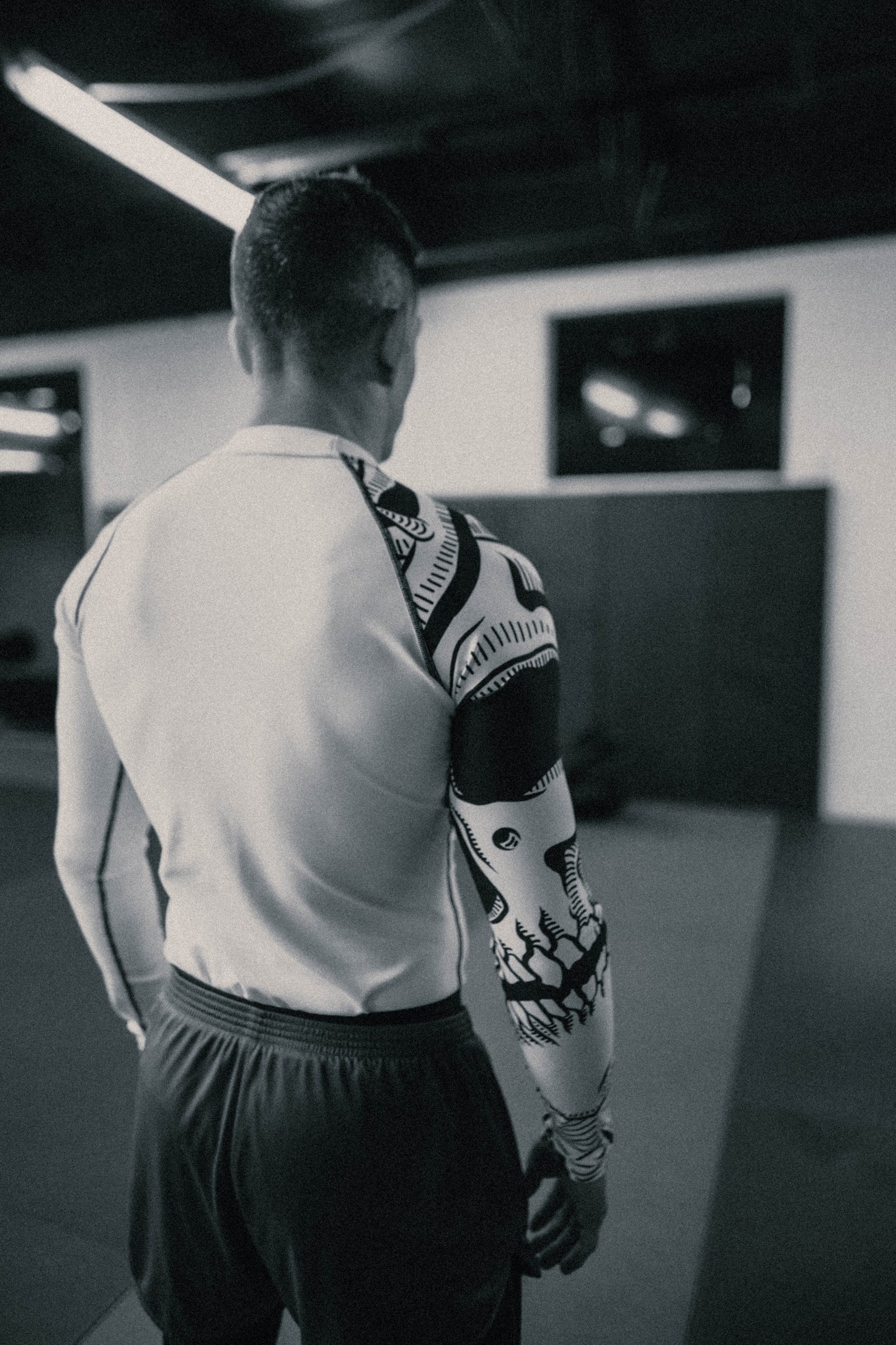 WORST RASHGUARD (WHITE)